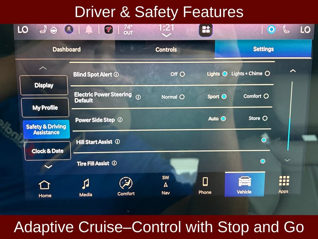 Used 2023 Jeep Wagoneer Series III w/ Premium Group I AWD/4WD image 9