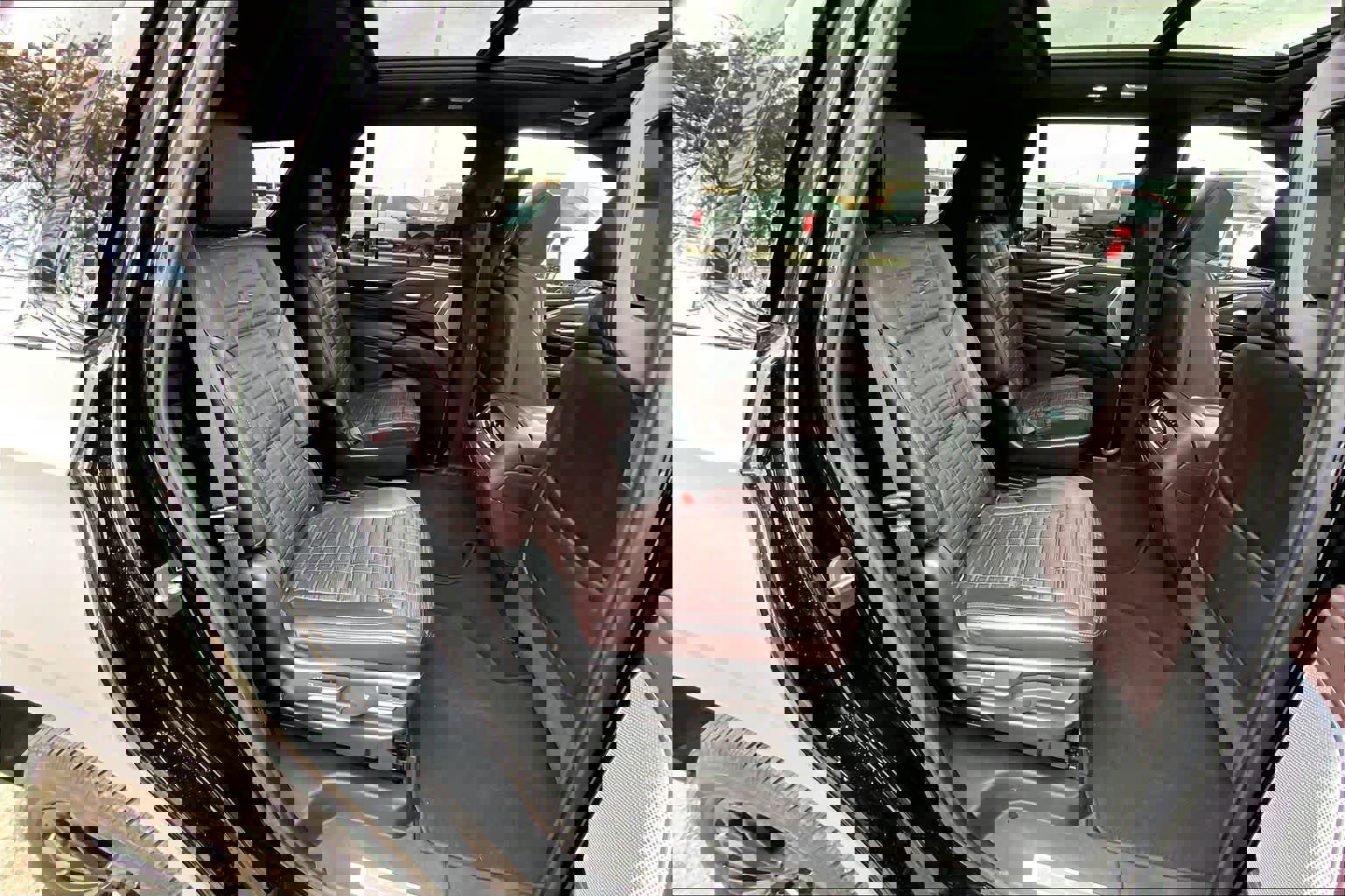 Used 2021 Cadillac Escalade Sport Platinum image 19