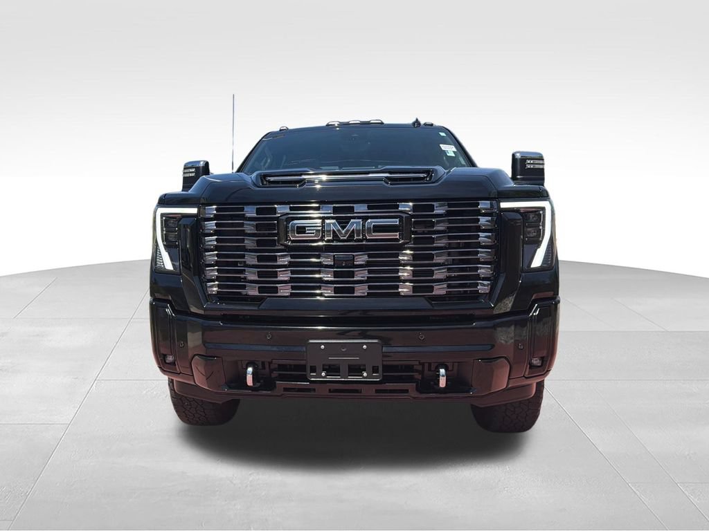 Used 2026 GMC Sierra 2500 Denali Ultimate w/ Max Trailering Package AWD/4WD image 2
