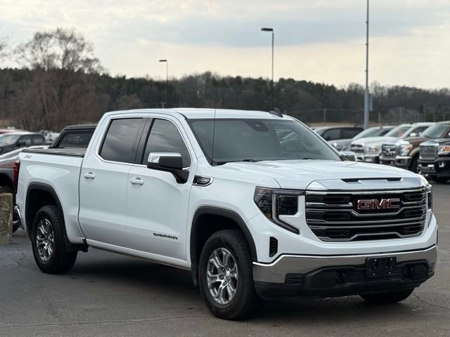 Used 2023 GMC Sierra 1500 SLE w/ X31 Off-Road Package image 12