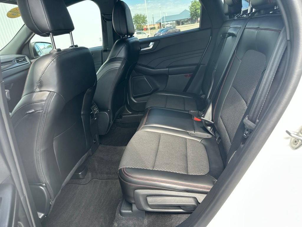 Certified 2024 Ford Escape ST-Line w/ Tech Pack #1 AWD/4WD image 18