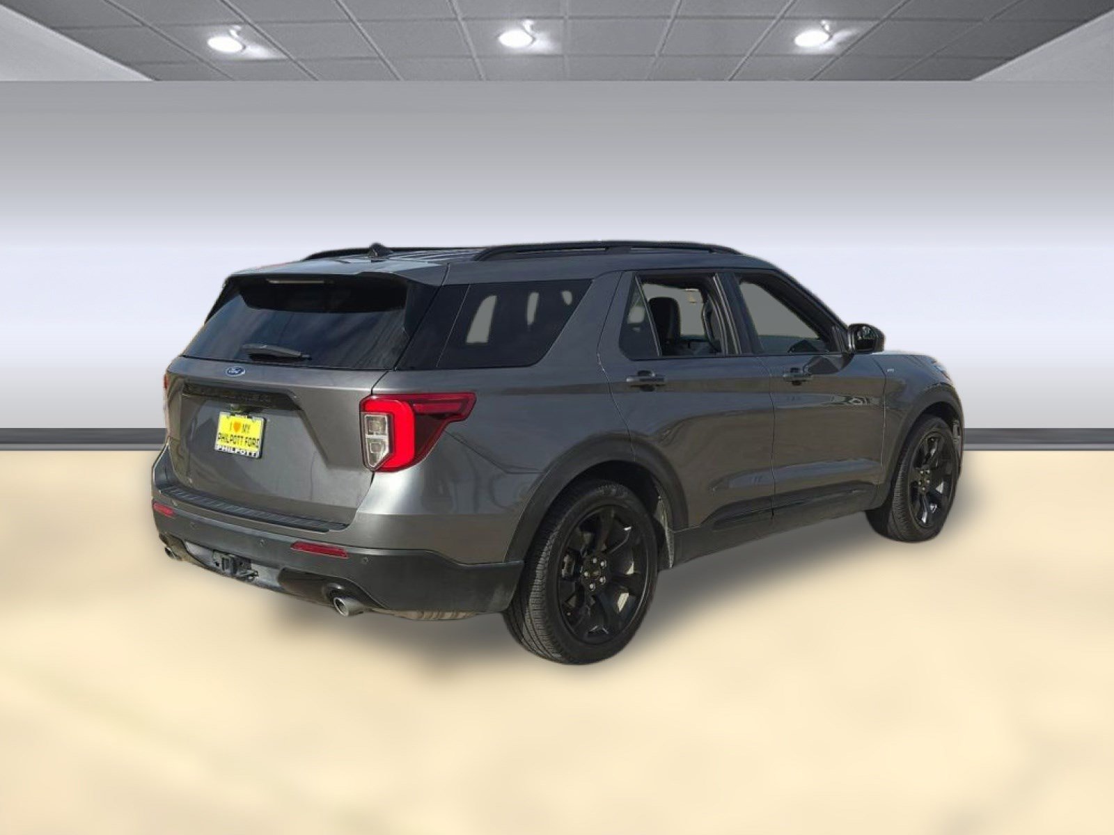 Certified 2024 Ford Explorer ST-Line w/ Class IV Trailer Tow Package image 9