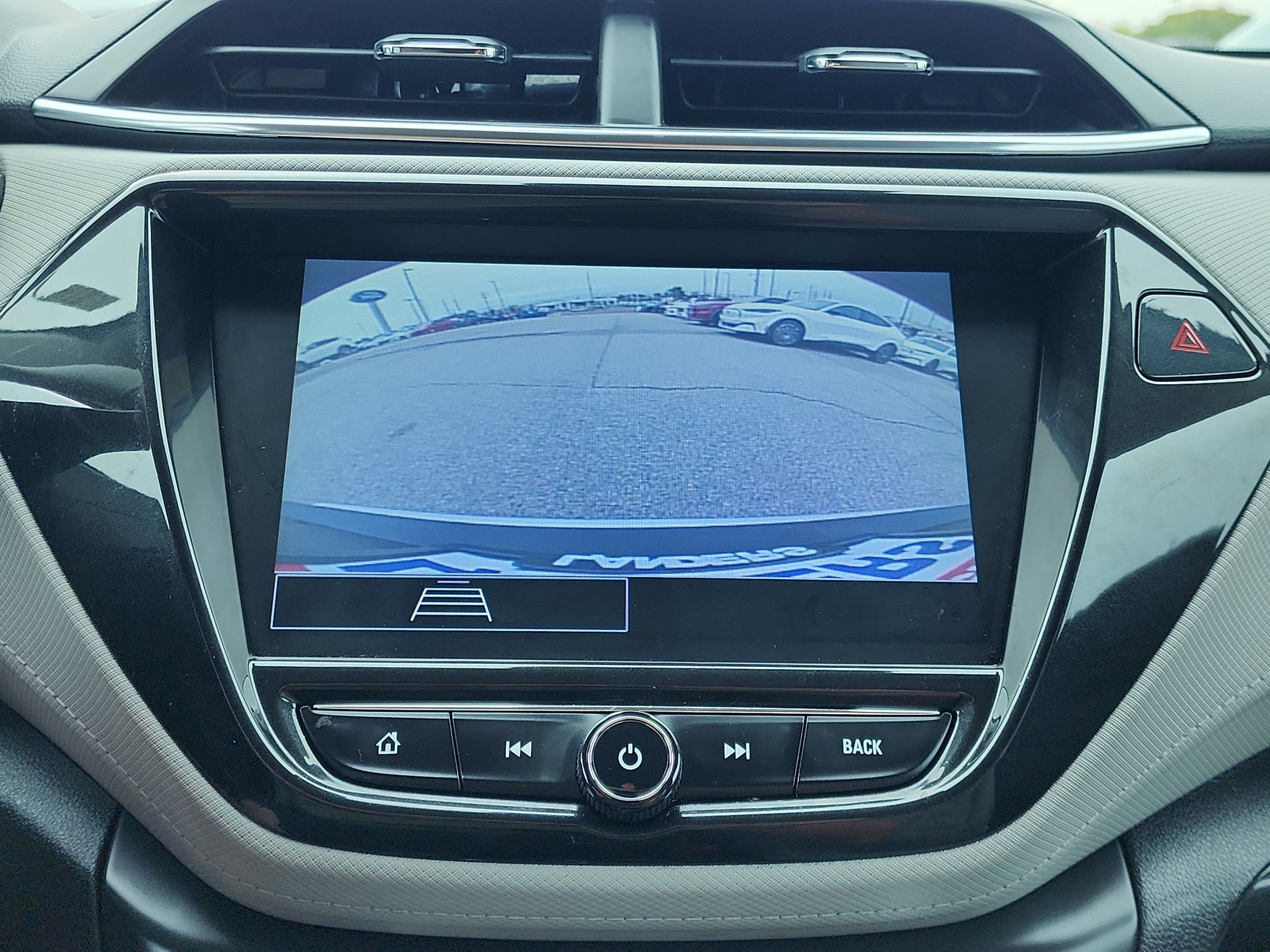 Used 2021 Chevrolet TrailBlazer LT w/ Premium Seating Package image 23