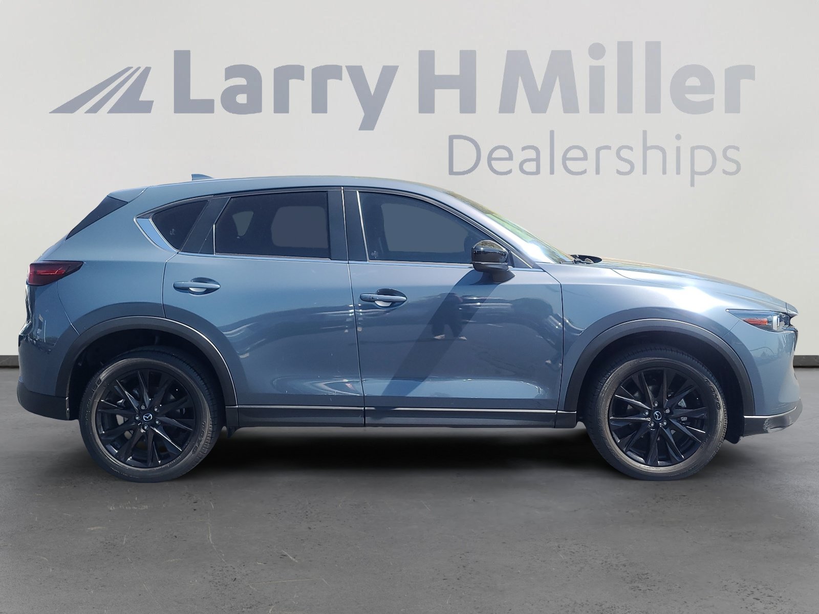 Used 2023 MAZDA CX-5 Carbon Edition AWD/4WD image 6
