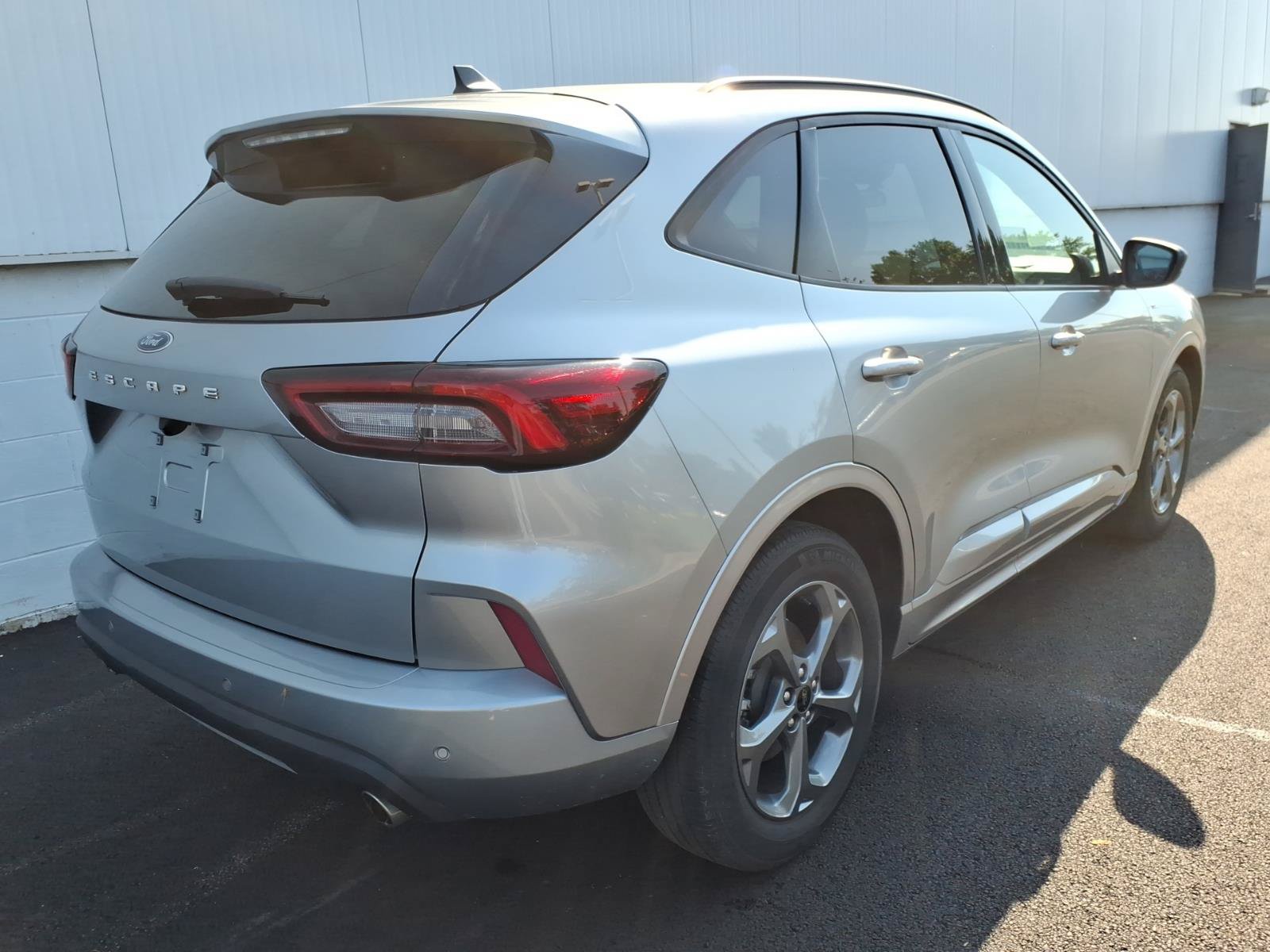 Certified 2023 Ford Escape ST-Line w/ Tech Pack #1 FWD image 6