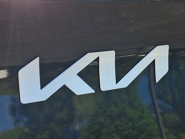 Used 2023 Kia Sportage X-Line w/ X-Line Premium Package AWD/4WD image 32