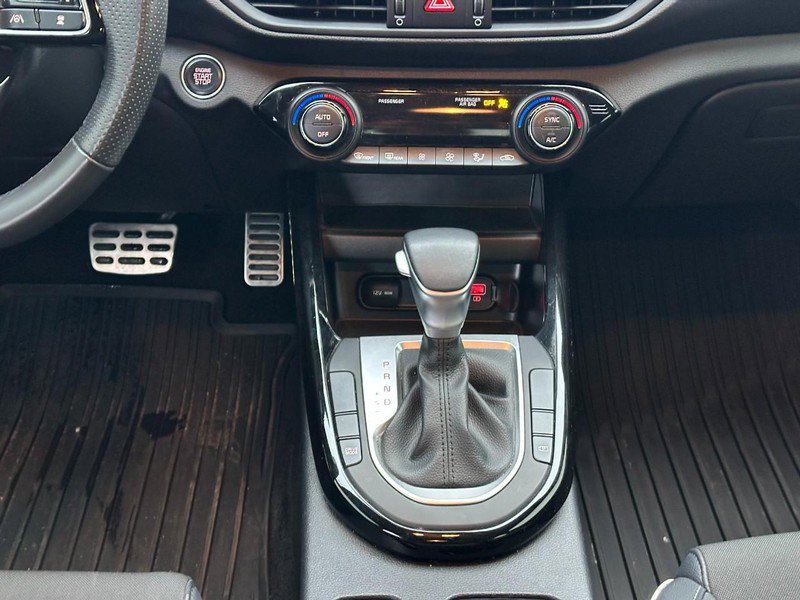 Used 2024 Kia Forte GT-Line image 13