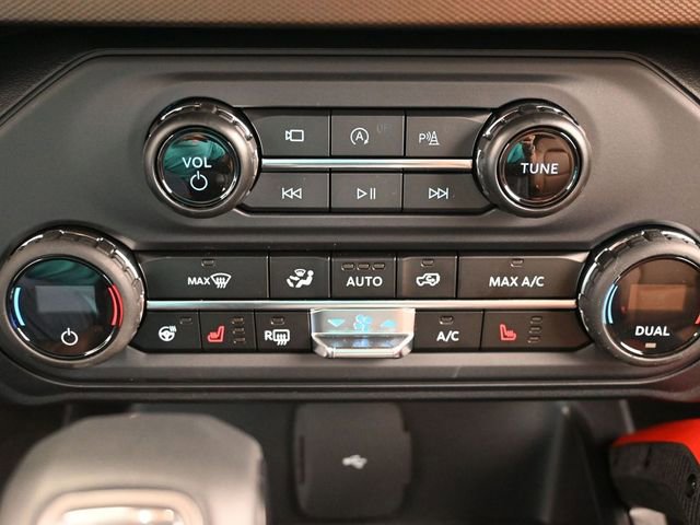 Certified 2024 Ford Bronco Heritage Edition image 20