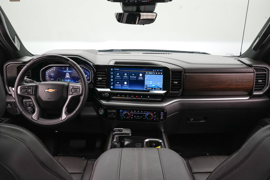 Used 2026 Chevrolet Silverado 1500 High Country AWD/4WD image 16