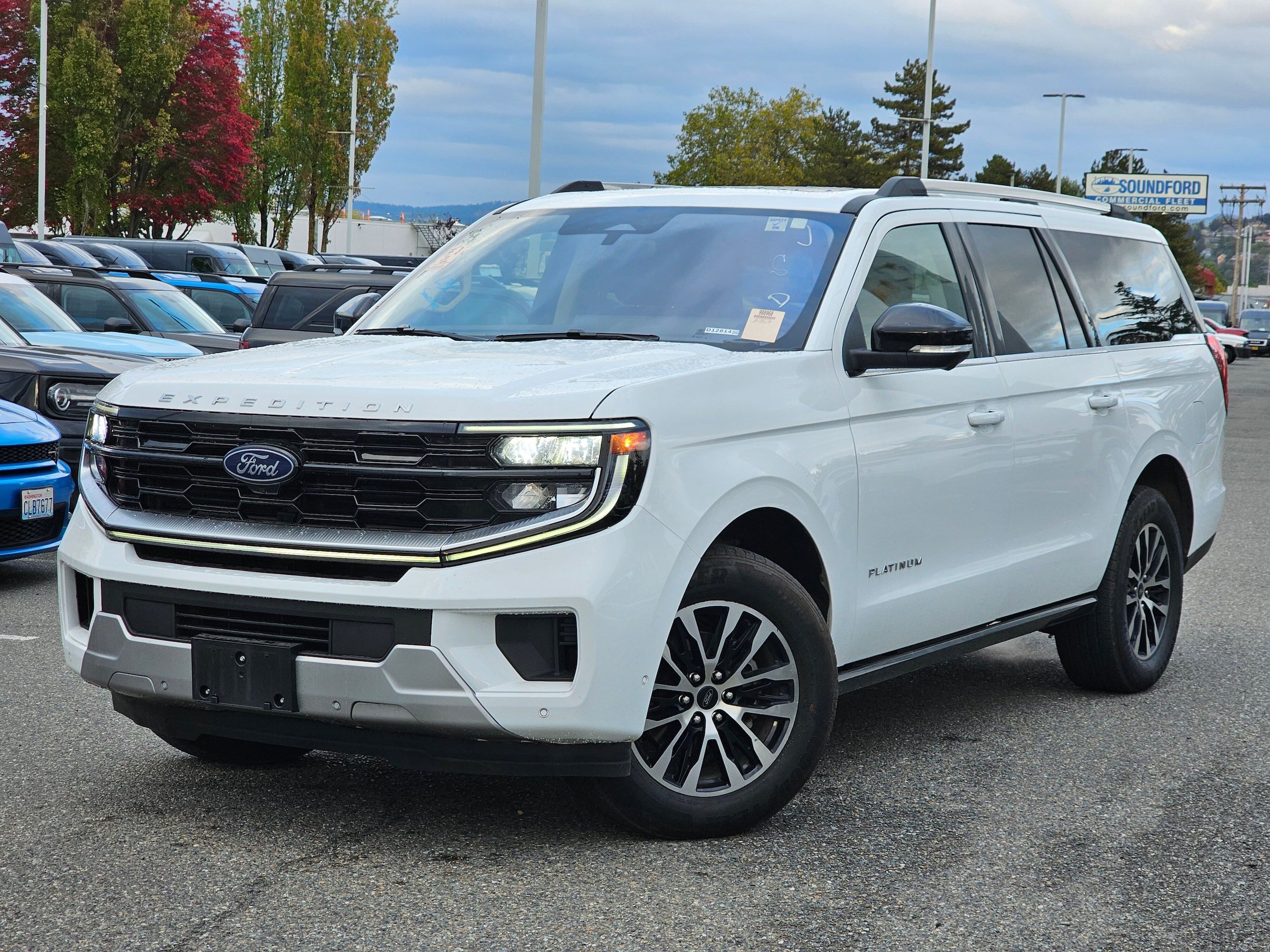 Certified 2025 Ford Expedition Max Platinum AWD/4WD image 1
