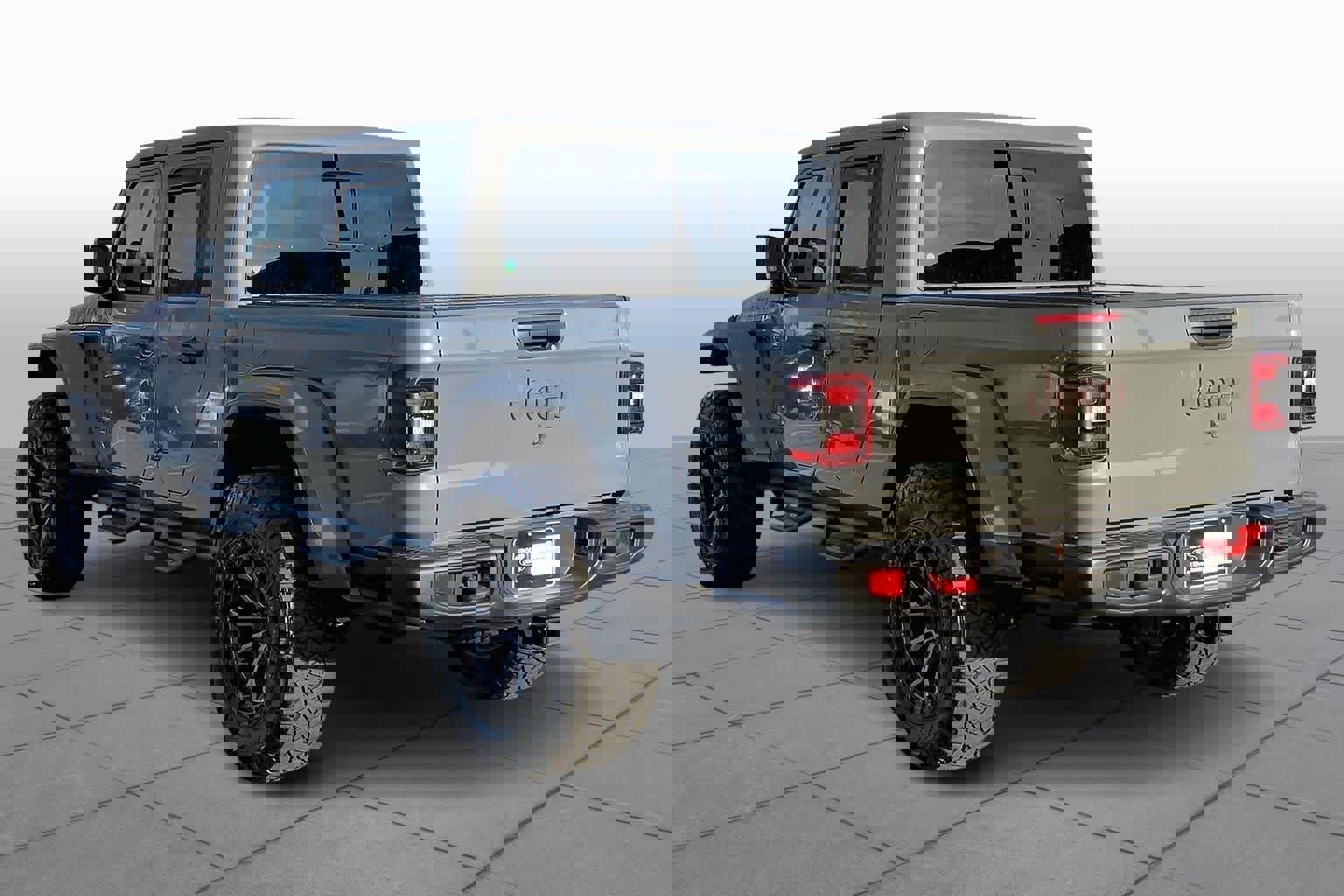 Used 2023 Jeep Gladiator Rubicon w/ LED Lighting Group image 4