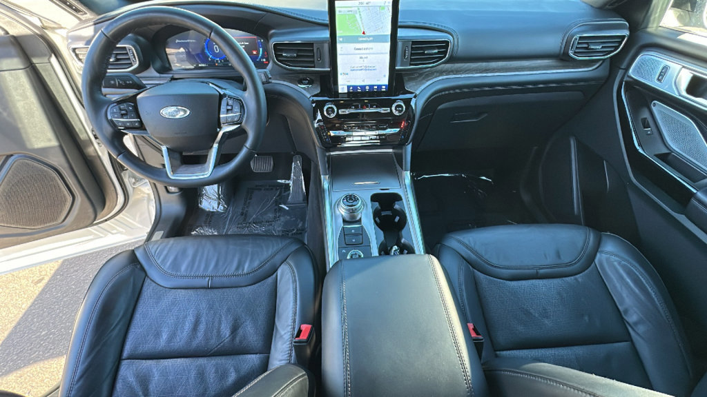 Certified 2023 Ford Explorer Platinum w/ Technology Package image 26