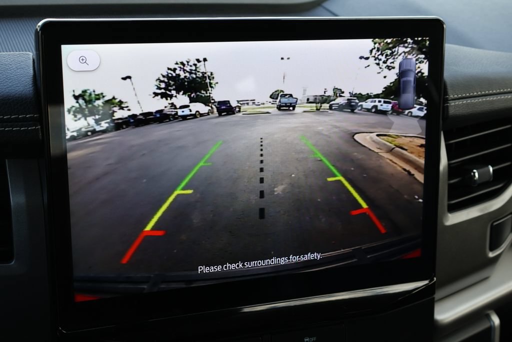 Certified 2022 Ford Expedition XLT RWD image 9