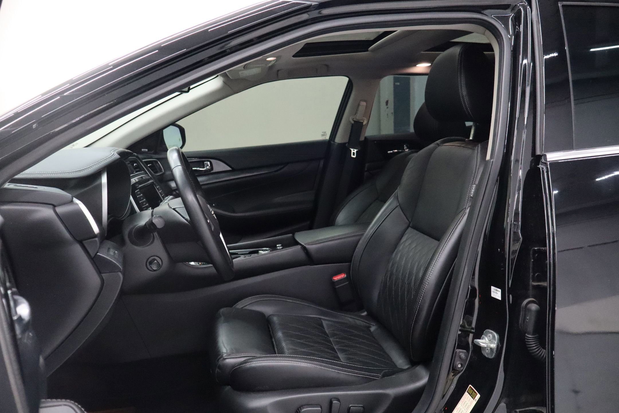 Used 2023 Nissan Maxima Platinum w/ Sport Mat Group image 13