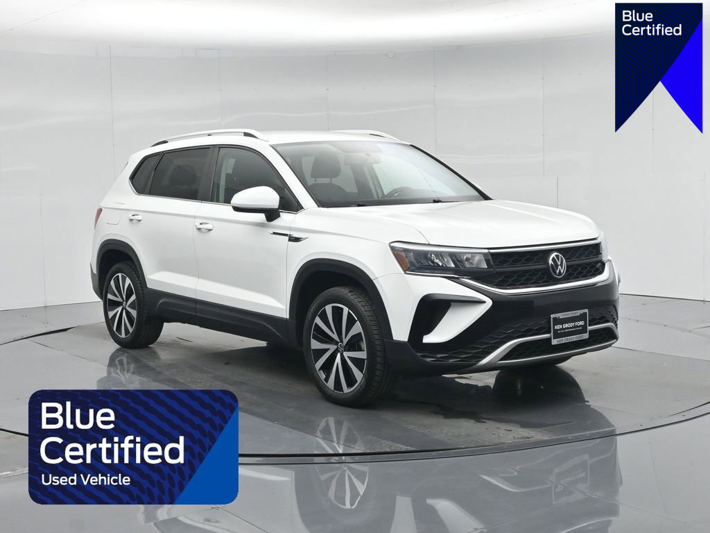 Used 2022 Volkswagen Taos SE image 1