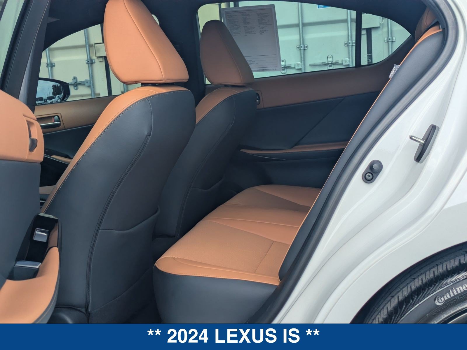 Used 2024 Lexus IS 350 F Sport RWD image 13