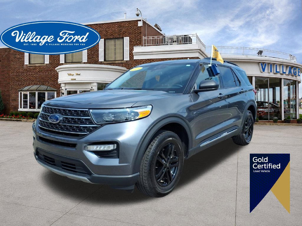 Certified 2024 Ford Explorer XLT w/ Equipment Group 202A