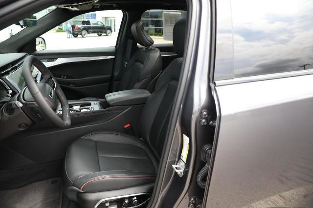 Used 2024 Jeep Wagoneer Launch Edition AWD/4WD image 18