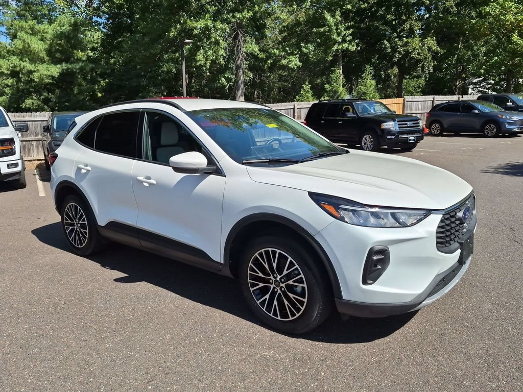 Certified 2023 Ford Escape SE FWD image 15