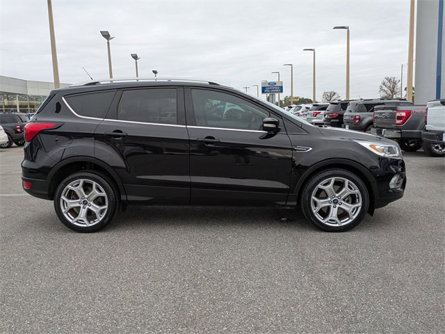 Certified 2019 Ford Escape Titanium image 3