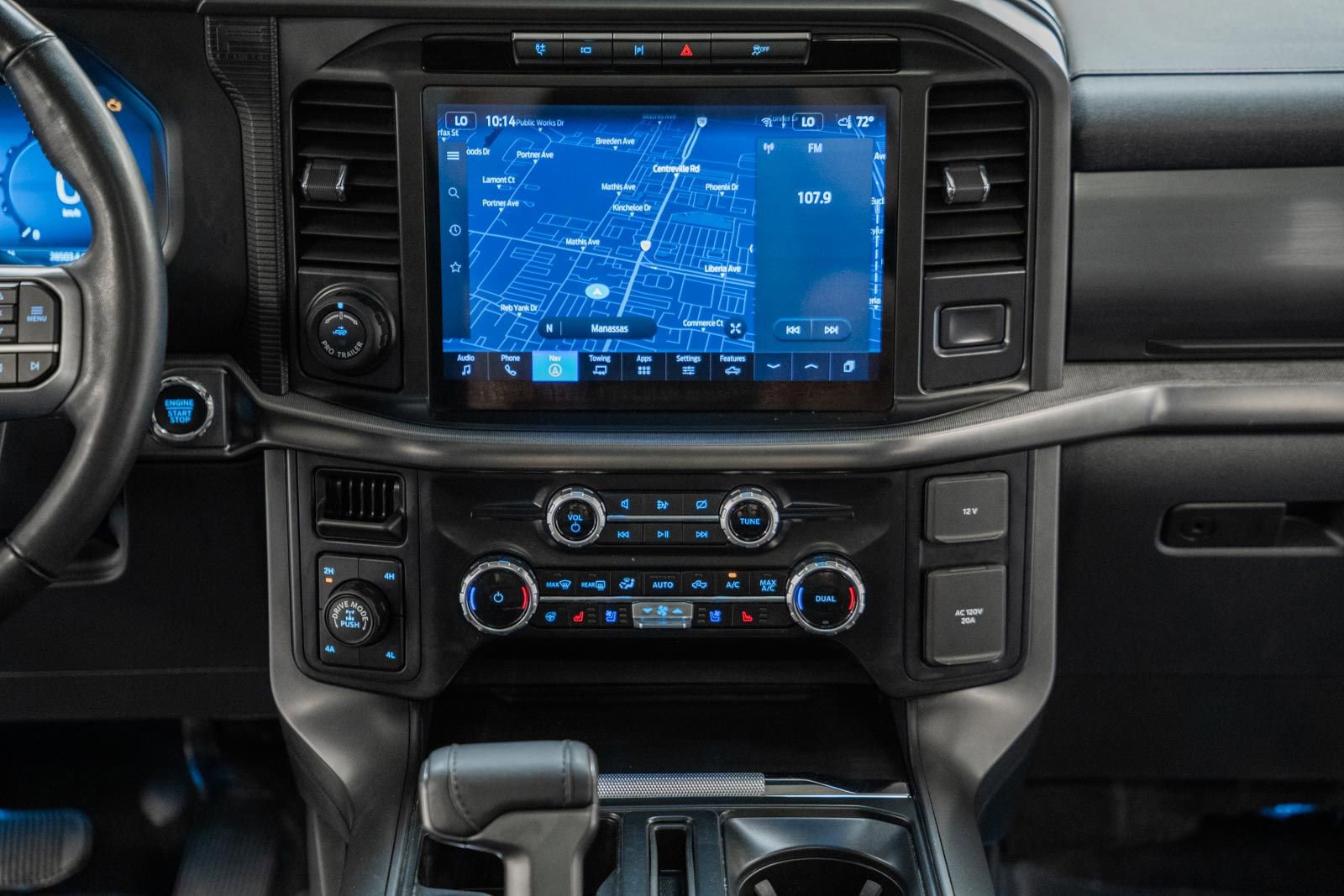 Certified 2024 Ford F150 Lariat w/ Equipment Group 502A High image 30