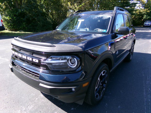 Certified 2023 Ford Bronco Sport Outer Banks w/ Tech Package AWD/4WD image 4