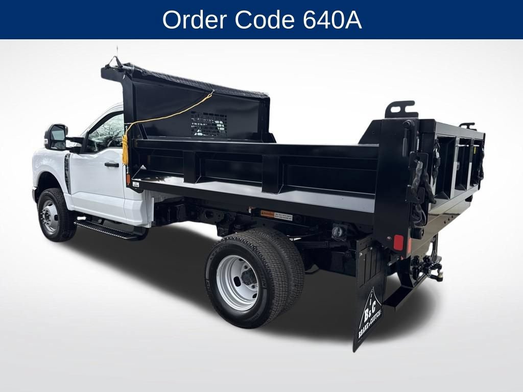 Certified 2025 Ford F350 XL w/ XL Chrome Package AWD/4WD image 3