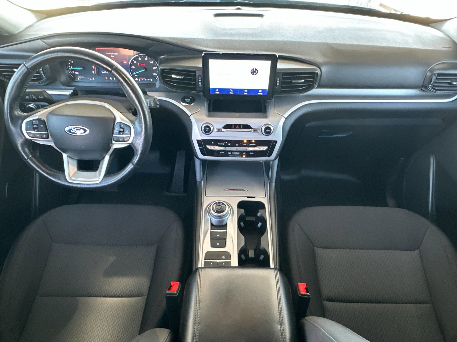 Certified 2022 Ford Explorer XLT w/ Class IV Trailer Tow Package image 14