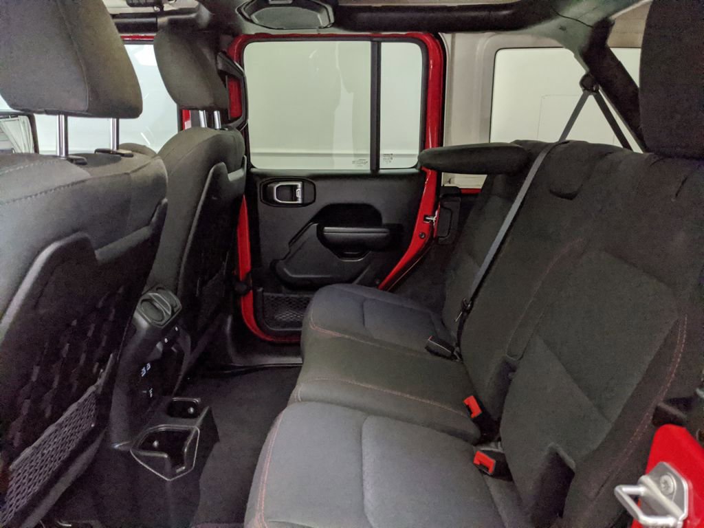 Used 2021 Jeep Wrangler Unlimited Rubicon w/ Safety Group image 25