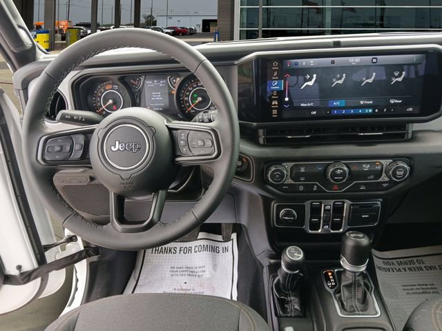 Used 2025 Jeep Wrangler Unlimited Sport AWD/4WD image 10
