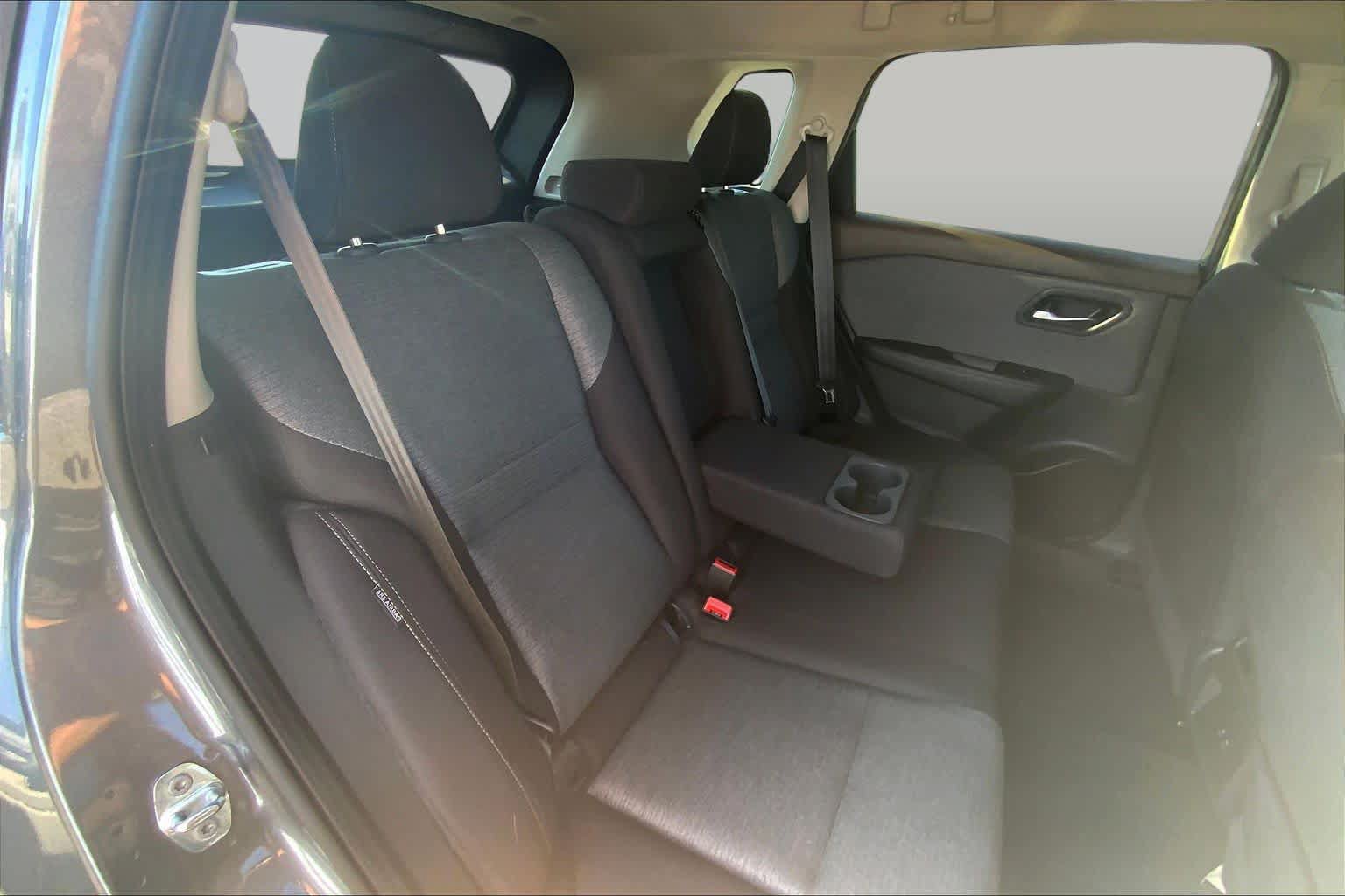 Used 2023 Nissan Rogue SV FWD image 20