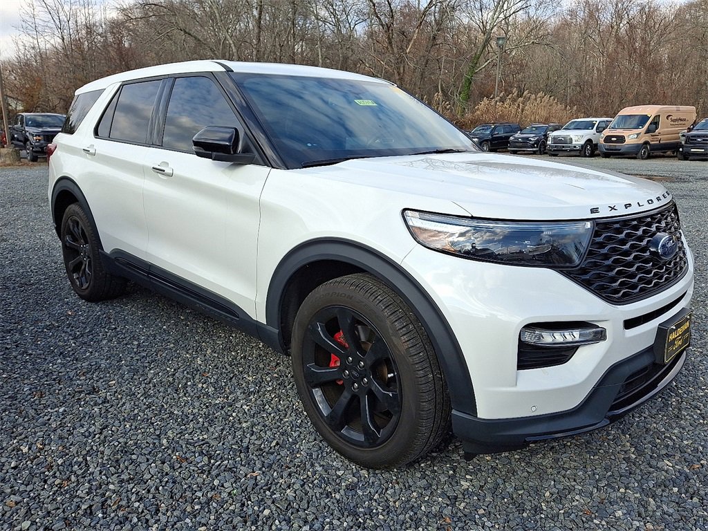 Certified 2022 Ford Explorer ST w/ Equipment Group 401A image 4