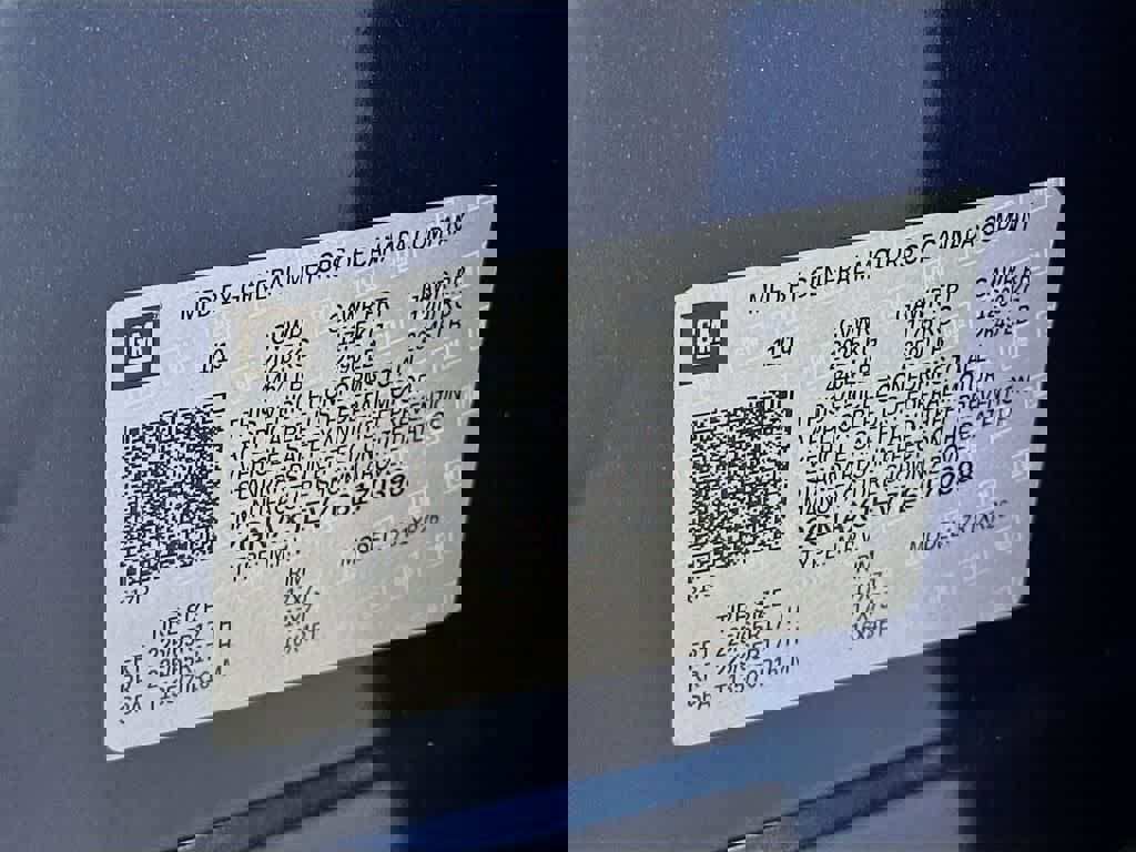 Used 2020 Chevrolet Equinox LT w/ LPO, Floor Liner Package image 23