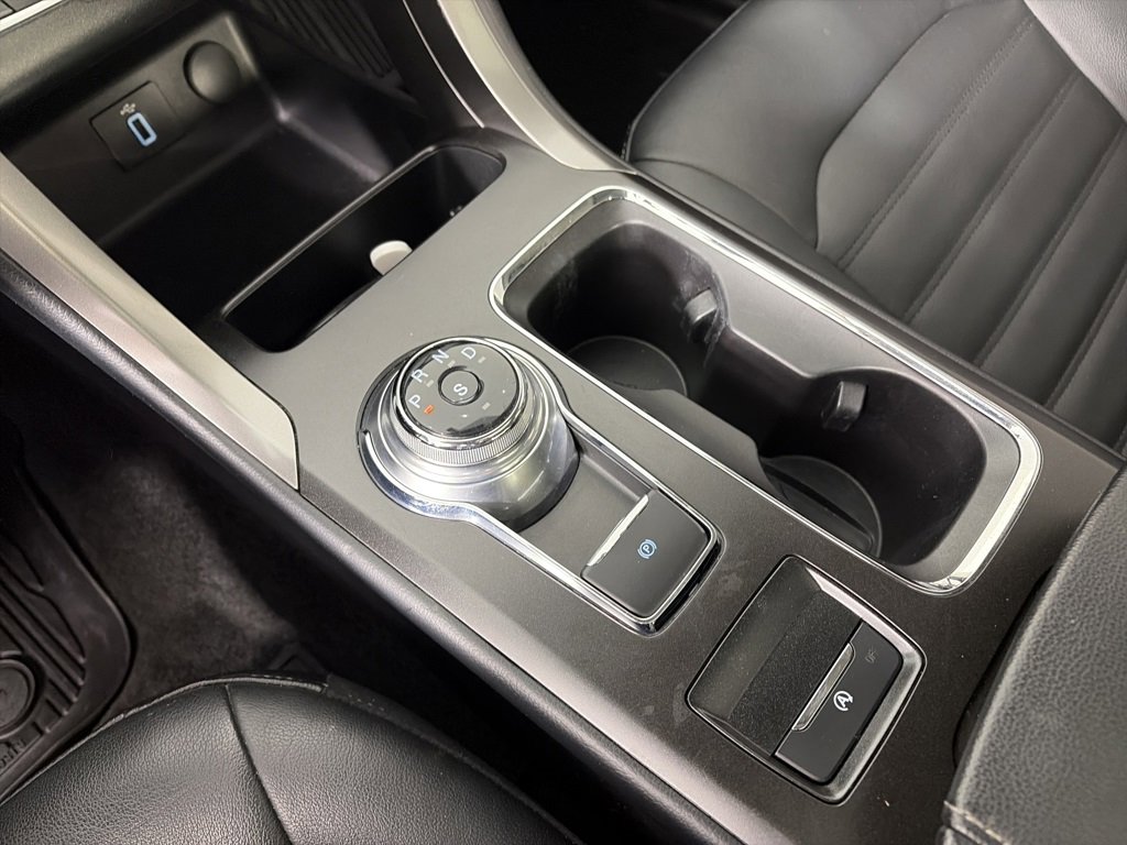 Certified 2018 Ford Fusion SE w/ Fusion SE Technology Package image 22