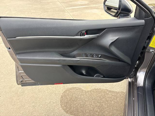 Used 2024 Toyota Camry SE FWD image 15