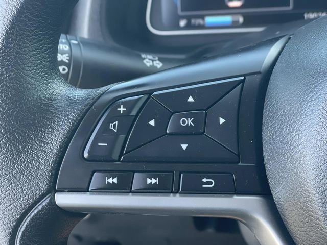 Used 2023 Nissan Leaf S image 9