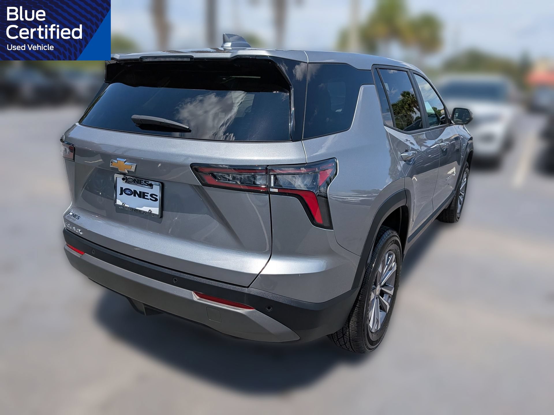 Used 2026 Chevrolet Equinox LT w/ Convenience Package II FWD image 4