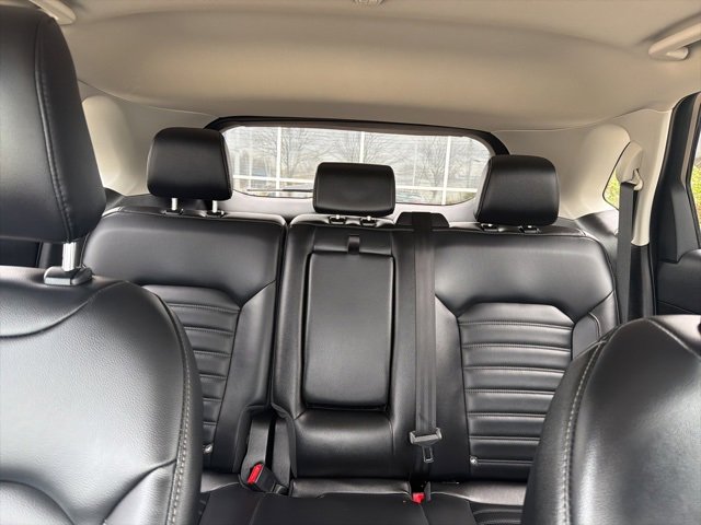 Certified 2024 Ford Edge SEL image 24