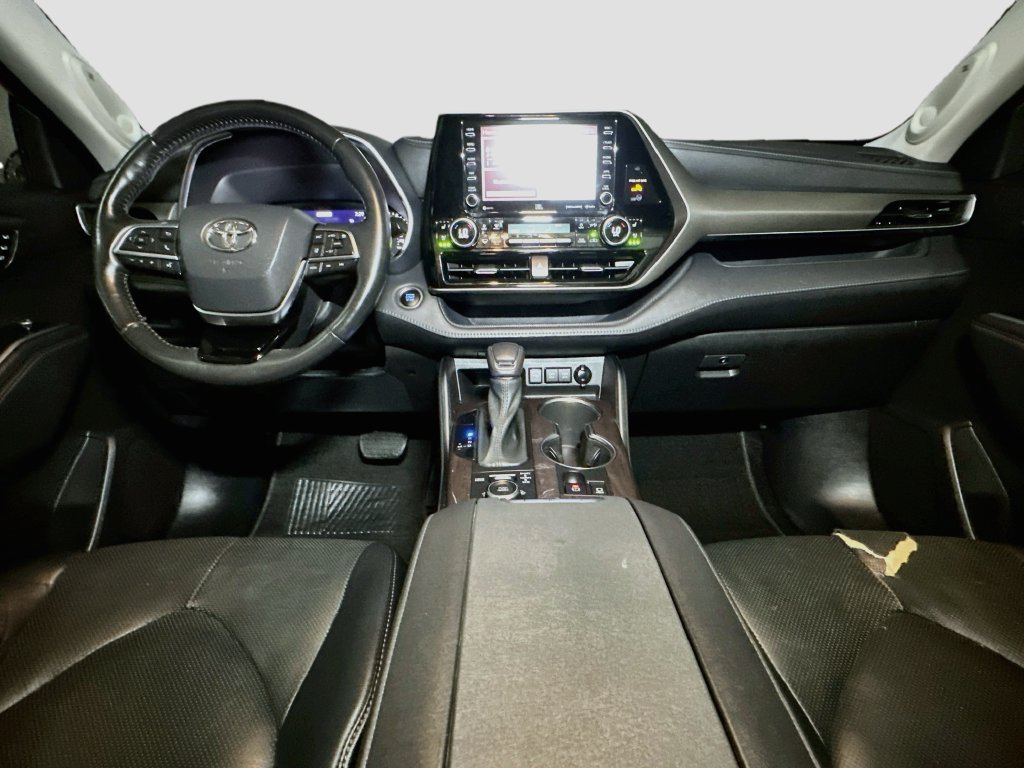 Used 2021 Toyota Highlander Limited AWD/4WD image 37