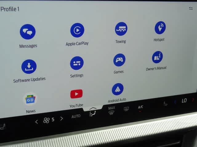 Certified 2025 Ford Explorer ST-Line AWD/4WD image 31