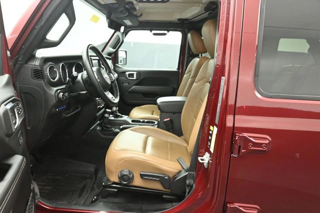 Used 2021 Jeep Wrangler Unlimited Sahara w/ Cold Weather Group AWD/4WD image 12
