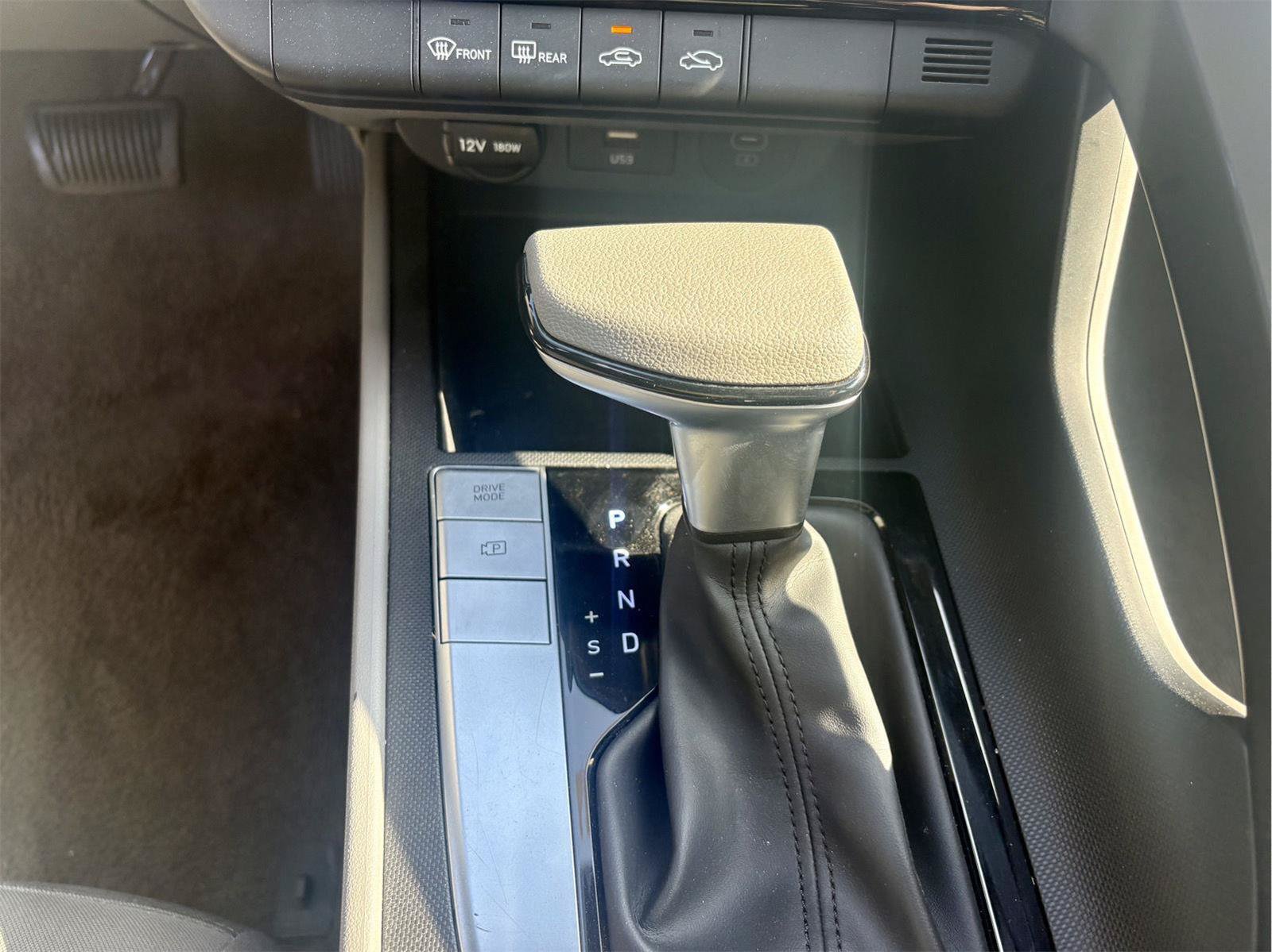 Used 2024 Hyundai Elantra SEL FWD image 19
