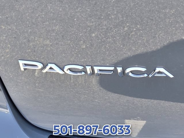 Used 2025 Chrysler Pacifica Select FWD image 16