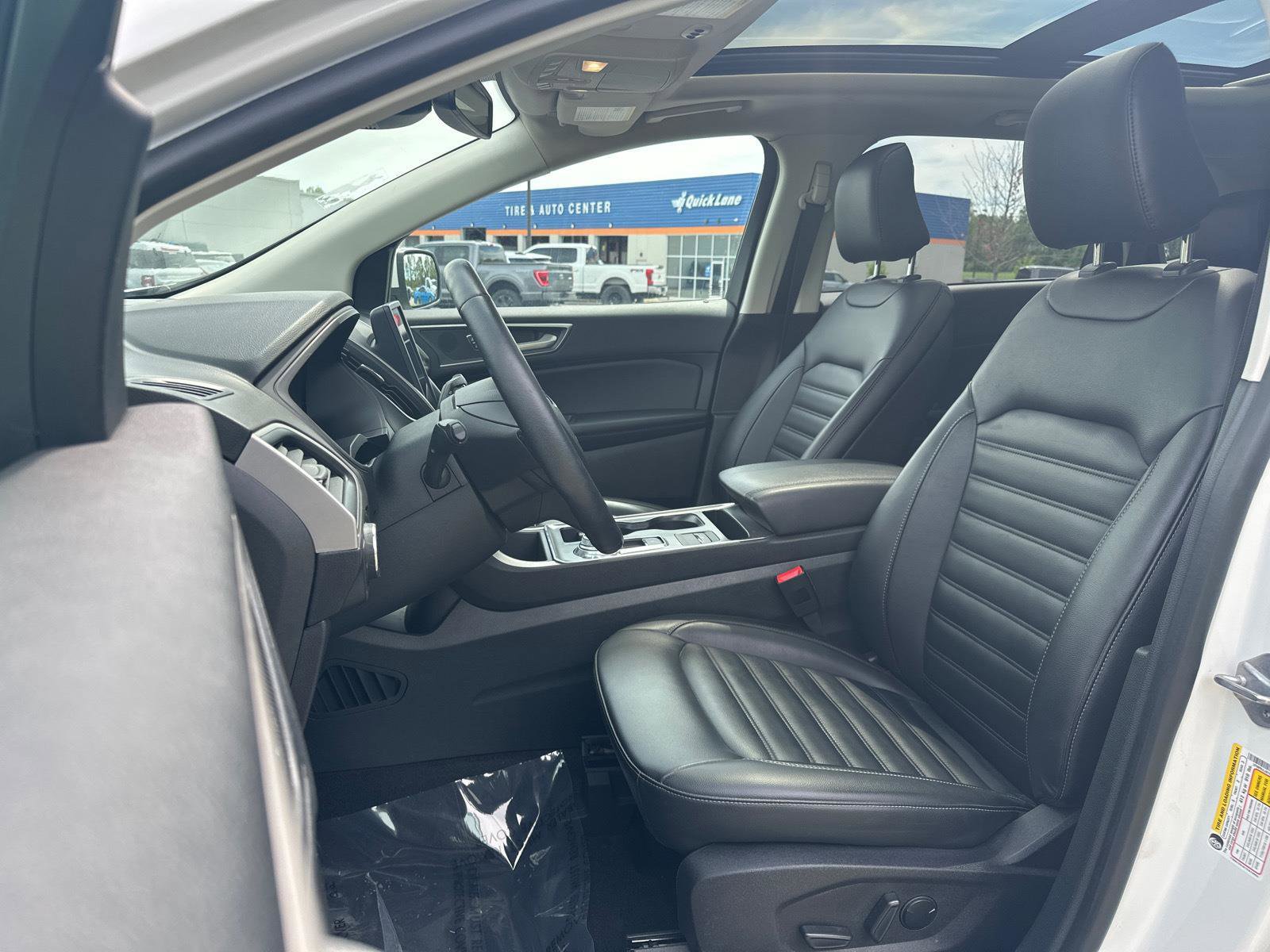 Certified 2022 Ford Edge SEL w/ Convenience Package image 6