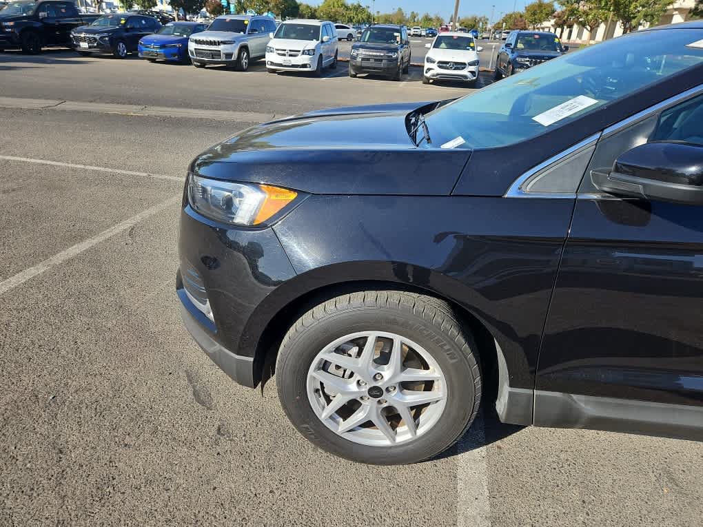 Certified 2024 Ford Edge SEL w/ Convenience Package AWD/4WD image 3