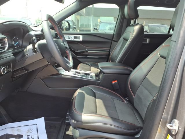 Certified 2024 Ford Explorer ST-Line w/ Class IV Trailer Tow Package AWD/4WD image 13