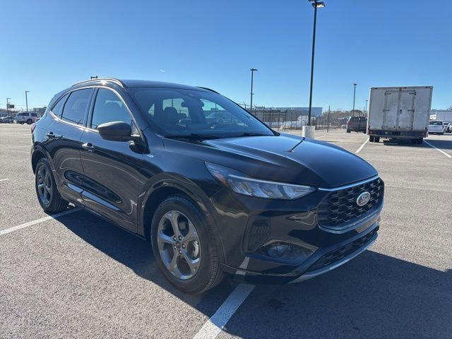 Certified 2023 Ford Escape ST-Line w/ Tech Pack #1 image 6