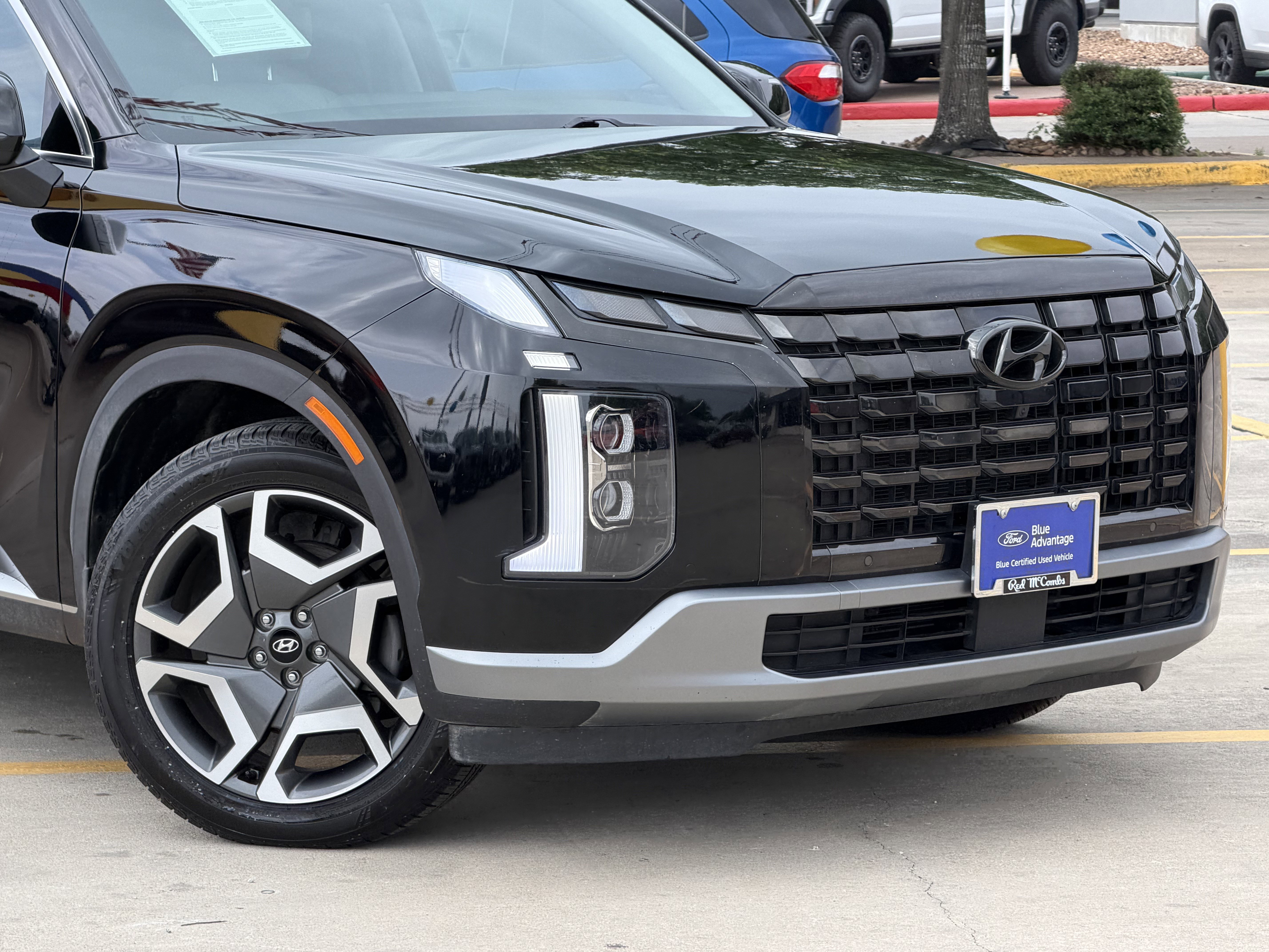 Used 2024 Hyundai Palisade SEL AWD/4WD image 2