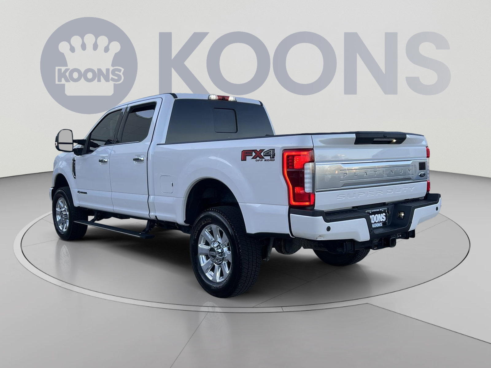 Certified 2019 Ford F250 Platinum w/ Platinum Ultimate Package AWD/4WD image 8