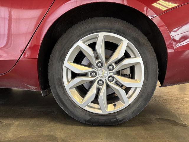 Used 2017 Chevrolet Impala LT image 10